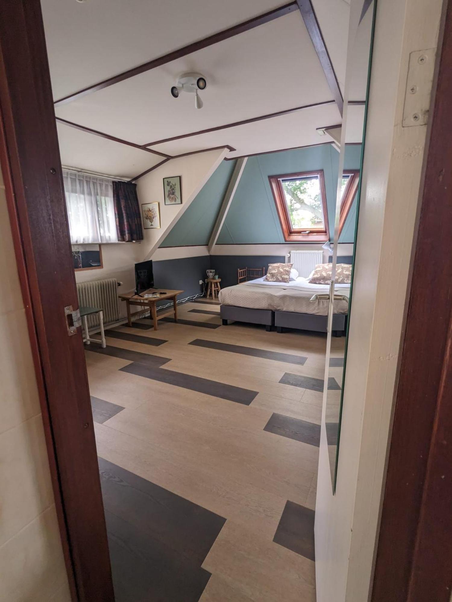 Hotel De Gravin Van วอร์เดน ภายนอก รูปภาพ