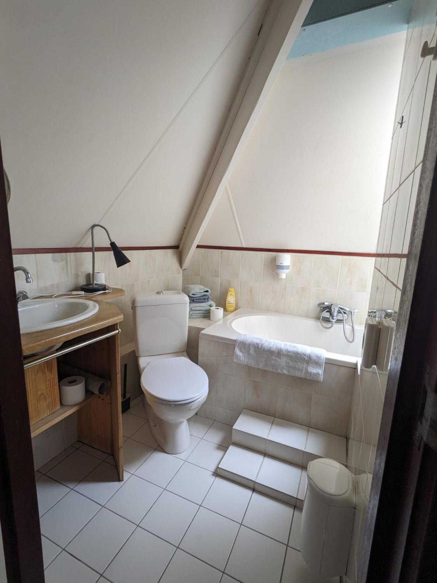 Hotel De Gravin Van วอร์เดน ภายนอก รูปภาพ